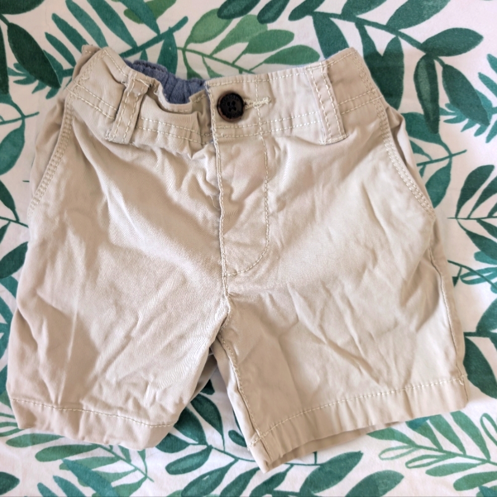 OshKosh B'gosh Tan Shorts Casual Style
